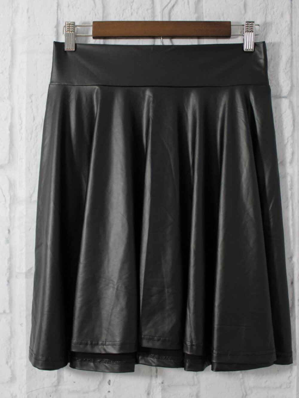 Zenana Extra Large Black High Waist Stretch Flared Vegan Leather Skater Skirt
